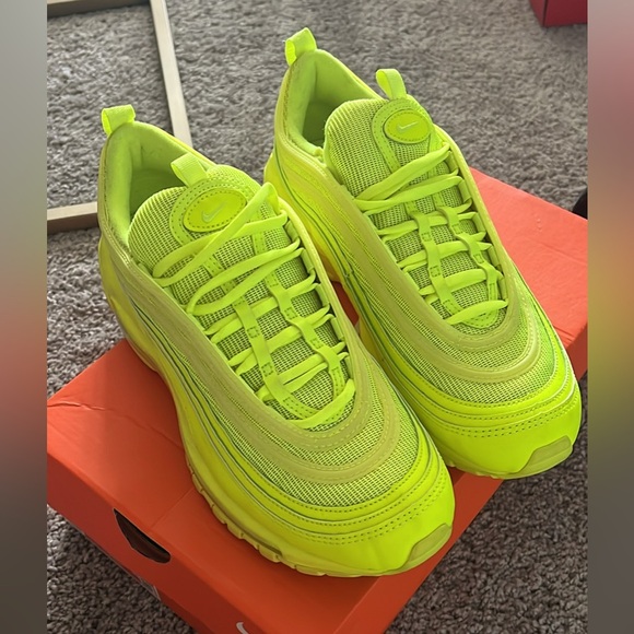 Nike Air Max 97 Volt size 9 women
Like new. With box. Literally wore once. - Picture 2 of 9